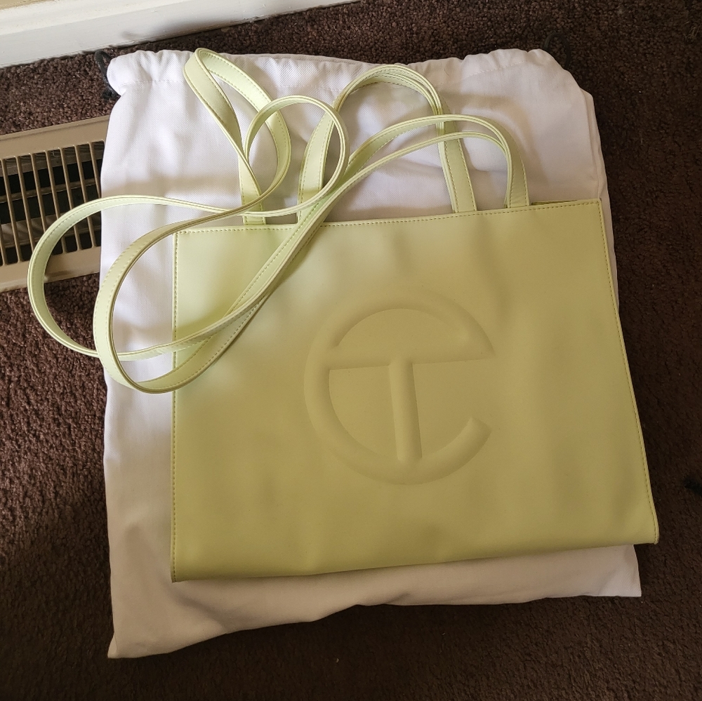 Medium Telfar- GLUE